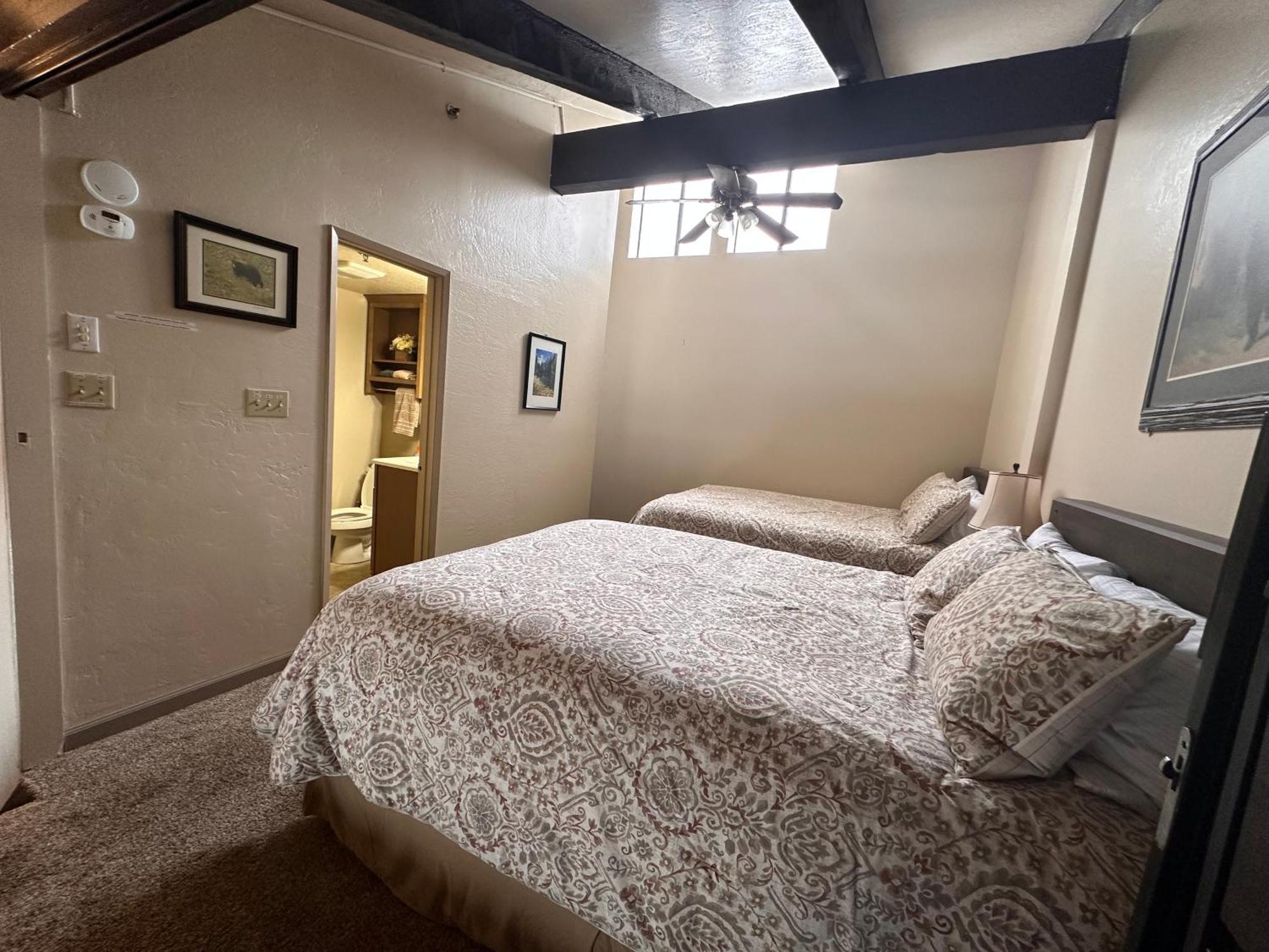 Yosemite Condominium Loft Unit -B202 Yosemite West Extérieur photo